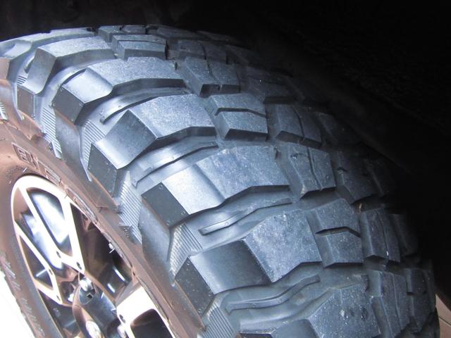 セコイア ＳＲ５　２０１２年モデル　ＳＲ５　４ＷＤ　ＣＡＲＦＡＸ＆オートチェック付　走行７０．５７６ＭＩＬ　クロスシート　２ＲＤベンチシート　３ＲＤシート　１８インチＧＯＯＤＲＩＣＨマッドタイヤ（64枚目）