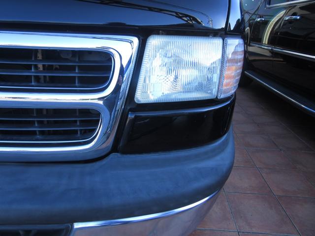 ダッジ・バン ミディアム　２００３年ファイナルモデル新車並行　リアディスク　１６インチホイール　ローダウン　３ＲＤシート付　ＥＣＭ対策品　整備記録付き　３３ＮＯまたは１１ＮＯ登録（9枚目）