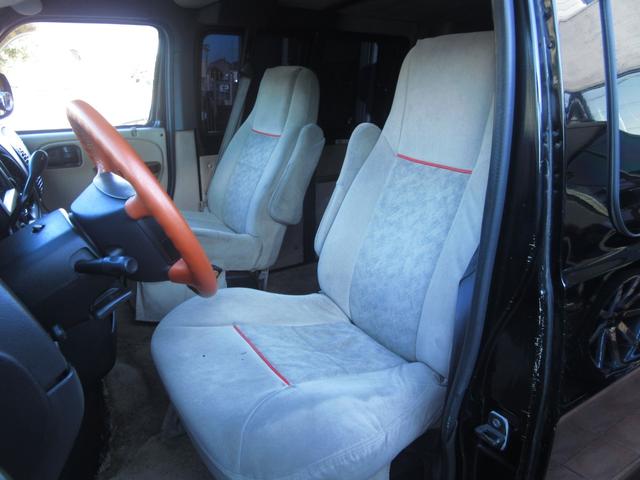 ダッジ・バン ミディアム　２００３年ファイナルモデル新車並行　リアディスク　１６インチホイール　ローダウン　３ＲＤシート付　ＥＣＭ対策品　整備記録付き　３３ＮＯまたは１１ＮＯ登録（13枚目）