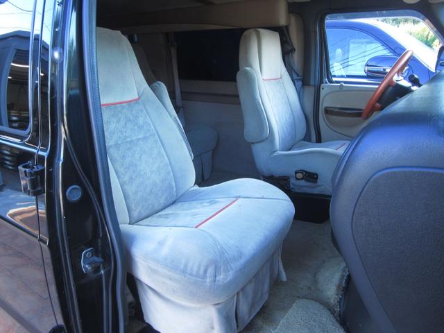 ダッジ・バン ミディアム　２００３年ファイナルモデル新車並行　リアディスク　１６インチホイール　ローダウン　３ＲＤシート付　ＥＣＭ対策品　整備記録付き　３３ＮＯまたは１１ＮＯ登録（20枚目）