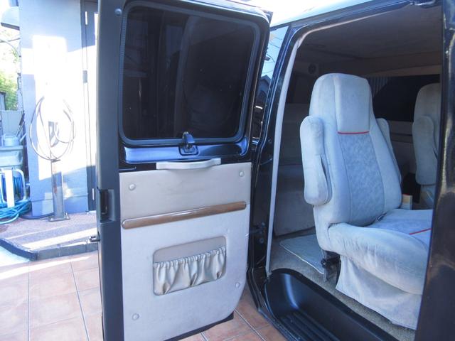 ダッジ・バン ミディアム　２００３年ファイナルモデル新車並行　リアディスク　１６インチホイール　ローダウン　３ＲＤシート付　ＥＣＭ対策品　整備記録付き　３３ＮＯまたは１１ＮＯ登録（29枚目）