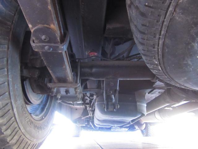 ダッジ・バン ミディアム　２００３年ファイナルモデル新車並行　リアディスク　１６インチホイール　ローダウン　３ＲＤシート付　ＥＣＭ対策品　整備記録付き　３３ＮＯまたは１１ＮＯ登録（63枚目）