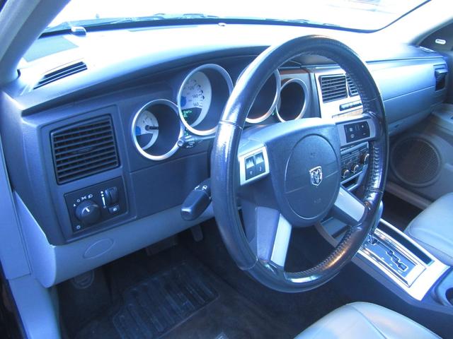 ダッジ・マグナム ＲＴ　２００７年モデル２００８年登録！ＣＡＲＦＡＸ＆オートチェック付実走行３５．６５３ＭＩＬ！ＲＵＳＨ車高調！スリットローター！ナビ地デジ対応！Ｂカメラ！整備記録簿新車から１２枚付き！（15枚目）