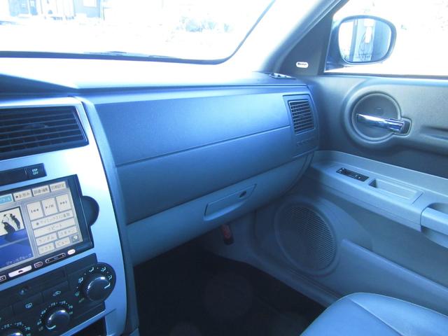 ダッジ・マグナム ＲＴ　２００７年モデル２００８年登録！ＣＡＲＦＡＸ＆オートチェック付実走行３５．６５３ＭＩＬ！ＲＵＳＨ車高調！スリットローター！ナビ地デジ対応！Ｂカメラ！整備記録簿新車から１２枚付き！（24枚目）