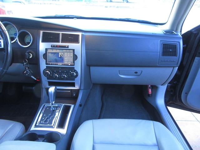 ダッジ・マグナム ＲＴ　２００７年モデル２００８年登録！ＣＡＲＦＡＸ＆オートチェック付実走行３５．６５３ＭＩＬ！ＲＵＳＨ車高調！スリットローター！ナビ地デジ対応！Ｂカメラ！整備記録簿新車から１２枚付き！（36枚目）