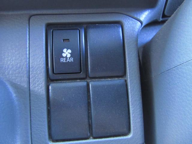 エブリイ ジョインターボ キャンピングカー ミニチュアクルーズ サブバッテリー 化粧ミラー ブリーツ遮光カーテン キャンピング取説付き ベットシンクシャワー間接照明 LED3段式 デジタルモニター 外排水タンク 2口コンセント(12枚目)