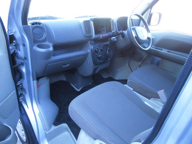 エブリイ ジョインターボ キャンピングカー ミニチュアクルーズ サブバッテリー 化粧ミラー ブリーツ遮光カーテン キャンピング取説付き ベットシンクシャワー間接照明 LED3段式 デジタルモニター 外排水タンク 2口コンセント(16枚目)