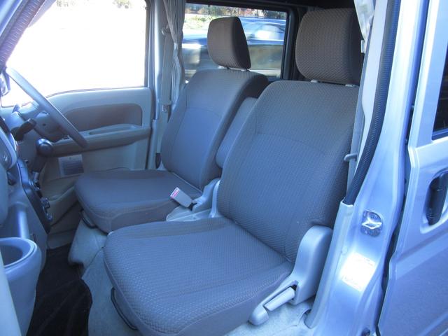 エブリイ ジョインターボ キャンピングカー ミニチュアクルーズ サブバッテリー 化粧ミラー ブリーツ遮光カーテン キャンピング取説付き ベットシンクシャワー間接照明 LED3段式 デジタルモニター 外排水タンク 2口コンセント(17枚目)