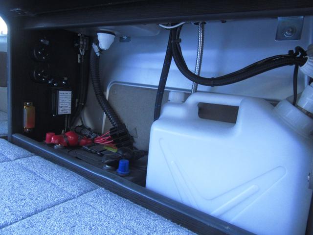 エブリイ ジョインターボ キャンピングカー ミニチュアクルーズ サブバッテリー 化粧ミラー ブリーツ遮光カーテン キャンピング取説付き ベットシンクシャワー間接照明 LED3段式 デジタルモニター 外排水タンク 2口コンセント(32枚目)