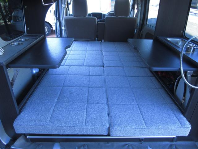 エブリイ ジョインターボ キャンピングカー ミニチュアクルーズ サブバッテリー 化粧ミラー ブリーツ遮光カーテン キャンピング取説付き ベットシンクシャワー間接照明 LED3段式 デジタルモニター 外排水タンク 2口コンセント(34枚目)