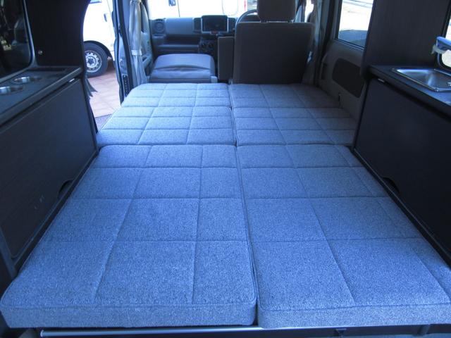 エブリイ ジョインターボ キャンピングカー ミニチュアクルーズ サブバッテリー 化粧ミラー ブリーツ遮光カーテン キャンピング取説付き ベットシンクシャワー間接照明 LED3段式 デジタルモニター 外排水タンク 2口コンセント(43枚目)