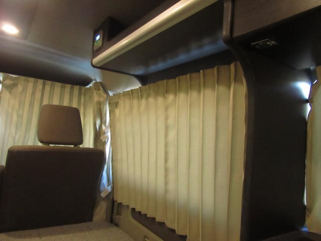 エブリイ ジョインターボ キャンピングカー ミニチュアクルーズ サブバッテリー 化粧ミラー ブリーツ遮光カーテン キャンピング取説付き ベットシンクシャワー間接照明 LED3段式 デジタルモニター 外排水タンク 2口コンセント(50枚目)