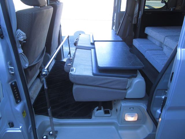 エブリイ ジョインターボ キャンピングカー ミニチュアクルーズ サブバッテリー 化粧ミラー ブリーツ遮光カーテン キャンピング取説付き ベットシンクシャワー間接照明 LED3段式 デジタルモニター 外排水タンク 2口コンセント(53枚目)