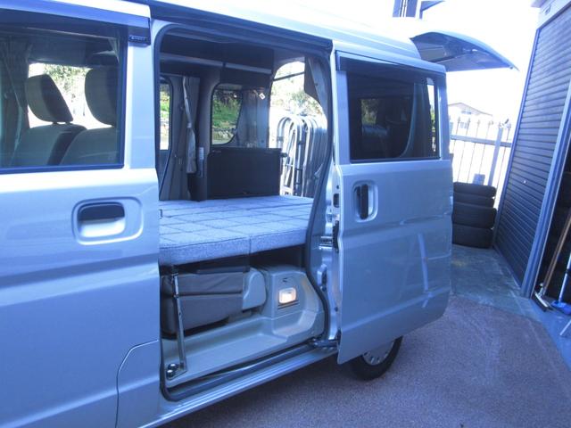 エブリイ ジョインターボ キャンピングカー ミニチュアクルーズ サブバッテリー 化粧ミラー ブリーツ遮光カーテン キャンピング取説付き ベットシンクシャワー間接照明 LED3段式 デジタルモニター 外排水タンク 2口コンセント(73枚目)