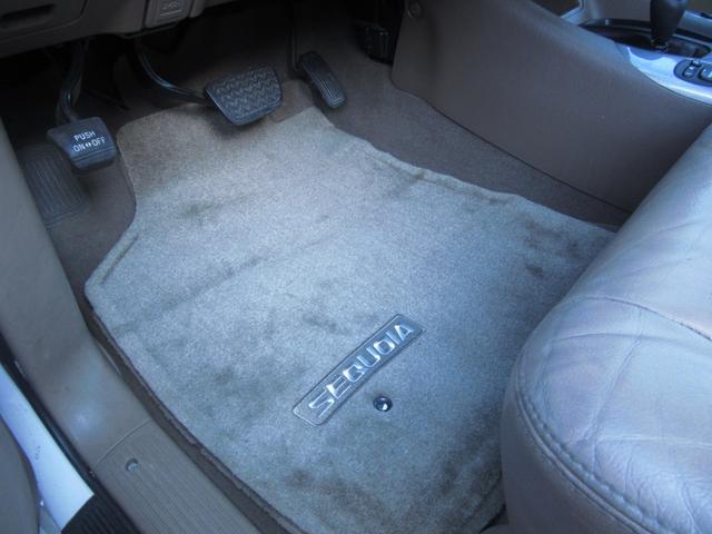 セコイア リミテッド CARFAXオートチェック付 走行85.372MIL 2001年モデル2006年登録 4WD切替式 2RDベンチシート 3RDシート付 11NO登録 20インチアルミ NITTOマッドタイヤ(10枚目)