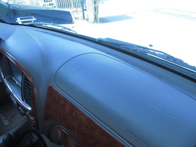 セコイア リミテッド CARFAXオートチェック付 走行85.372MIL 2001年モデル2006年登録 4WD切替式 2RDベンチシート 3RDシート付 11NO登録 20インチアルミ NITTOマッドタイヤ(27枚目)