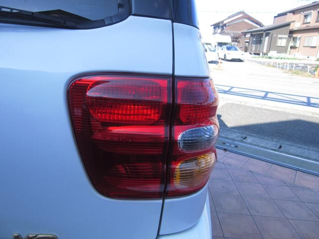 セコイア リミテッド CARFAXオートチェック付 走行85.372MIL 2001年モデル2006年登録 4WD切替式 2RDベンチシート 3RDシート付 11NO登録 20インチアルミ NITTOマッドタイヤ(50枚目)