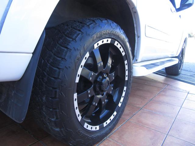 セコイア リミテッド CARFAXオートチェック付 走行85.372MIL 2001年モデル2006年登録 4WD切替式 2RDベンチシート 3RDシート付 11NO登録 20インチアルミ NITTOマッドタイヤ(54枚目)