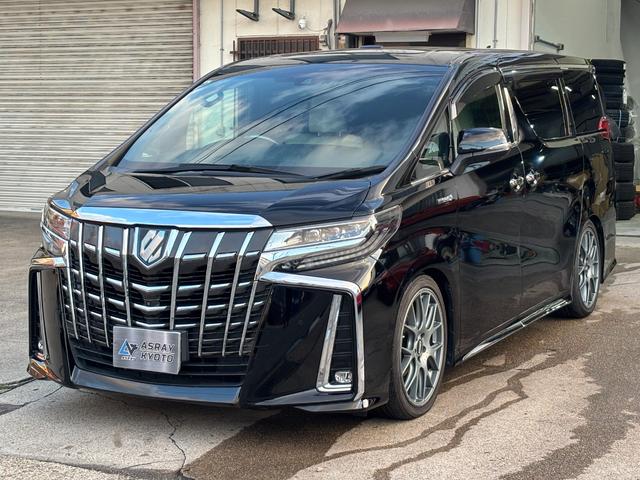 アルファードハイブリッド エグゼクティブラウンジＳ　４ＷＤ　ワンオーナー　ＢＢＳ２０インチアルミホイール　ビルシュタイン車高調　禁煙車　サンルーフ　白本革シート　純正ナビ　フルセグ　全周囲カメラ　後席モニタ　ＥＴＣ　両側電動スライドドア（7枚目）