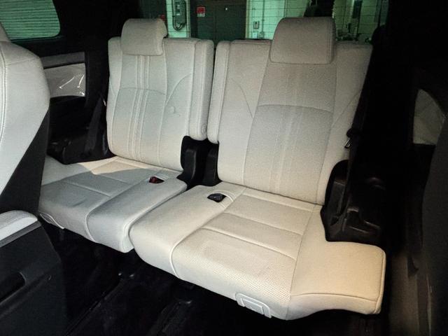 アルファードハイブリッド エグゼクティブラウンジＳ　４ＷＤ　ワンオーナー　ＢＢＳ２０インチアルミホイール　ビルシュタイン車高調　禁煙車　サンルーフ　白本革シート　純正ナビ　フルセグ　全周囲カメラ　後席モニタ　ＥＴＣ　両側電動スライドドア（29枚目）