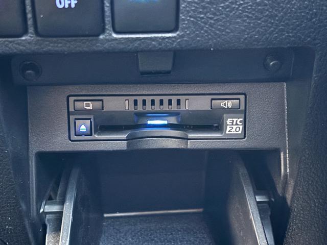 アルファードハイブリッド エグゼクティブラウンジＳ　４ＷＤ　ワンオーナー　ＢＢＳ２０インチアルミホイール　ビルシュタイン車高調　禁煙車　サンルーフ　白本革シート　純正ナビ　フルセグ　全周囲カメラ　後席モニタ　ＥＴＣ　両側電動スライドドア（40枚目）