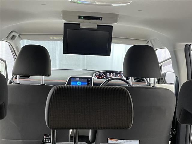 G フルセグ メモリーナビ DVD再生 後席モニター バックカメラ ETC 両側電動スライド ウオークスルー 乗車定員7人 3列シート アイドリングストップ(6枚目)