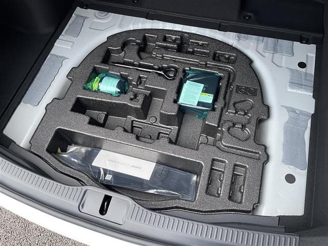 クラウンクロスオーバー Ｇアドバンスド　４ＷＤ　フルセグ　ミュージックプレイヤー接続可　バックカメラ　衝突被害軽減システム　ＥＴＣ　ドラレコ　ＬＥＤヘッドランプ　ワンオーナー（30枚目）