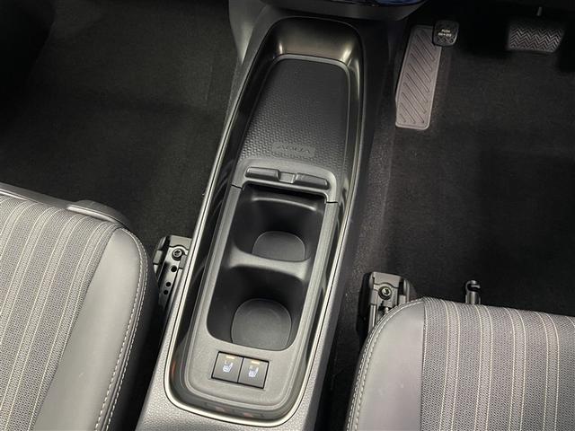 アクア Z 4WD ワンオーナー 純正DA ナビ機能付き 全方位カメラ 衝突被害軽減システム ACC AHB BSM ハンドル&シートヒーター ETC LEDヘッドランプ パワーシート ヘッドライトレベライザー(12枚目)