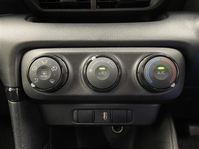 ヤリス Ｘ　ワンオーナー　純正ＤＡ　Ｂカメラ　衝突被害軽減システム　ＥＴＣ　オートマチックハイビーム　ブラインドスポットモニター　クリアランスソナー　ＬＤＡ　ＲＣＴＡ　ＲＳＡ　ＰＫＳＢ　ヘッドライトレベライザー（11枚目）