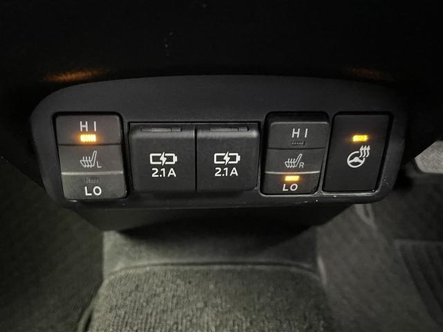 シエンタ ハイブリッド　ファンベースＧ　ワンオーナー　純正９インチナビ　全方位カメラ　衝突被害軽減システム　クルーズコントロール　両側電動スライド　ＬＥＤヘッドランプ　オートマチックハイビーム　ステアリング＆シートヒーター　ＵＳＢ端子（12枚目）