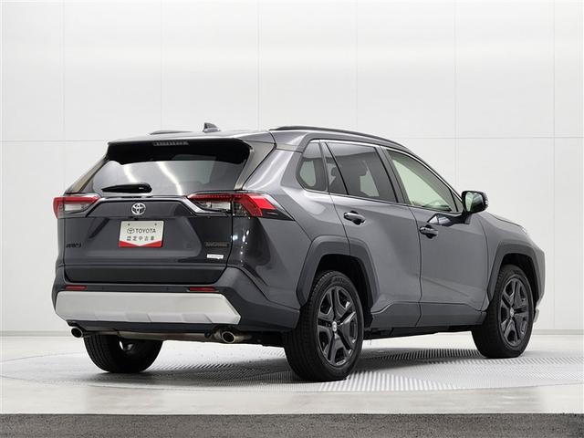 ＲＡＶ４ アドベンチャー　ワンオーナー　４ＷＤ　純正１０．５型ＤＡ　フルセグ　バックカメラ　衝突被害軽減システム　ＡＣＣ　ＡＨＢ　ＢＳＭ　ＥＴＣ　ＬＥＤヘッドランプ　ステアリング＆シートヒーター　エアシート　パワーシート（3枚目）