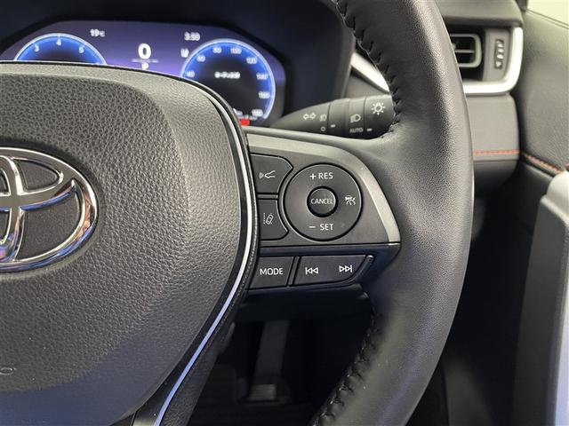 ＲＡＶ４ アドベンチャー　ワンオーナー　４ＷＤ　純正１０．５型ＤＡ　フルセグ　バックカメラ　衝突被害軽減システム　ＡＣＣ　ＡＨＢ　ＢＳＭ　ＥＴＣ　ＬＥＤヘッドランプ　ステアリング＆シートヒーター　エアシート　パワーシート（7枚目）