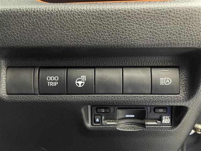 ＲＡＶ４ アドベンチャー　ワンオーナー　４ＷＤ　純正１０．５型ＤＡ　フルセグ　バックカメラ　衝突被害軽減システム　ＡＣＣ　ＡＨＢ　ＢＳＭ　ＥＴＣ　ＬＥＤヘッドランプ　ステアリング＆シートヒーター　エアシート　パワーシート（12枚目）