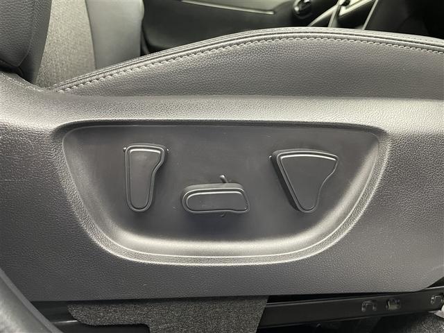 ヤリスクロス ハイブリッドＺ　ワンオーナー　純正ディスプレイオーディオ　バックカメラ　衝突被害軽減システム　ＡＣＣ　ＡＨＢ　ＢＳＭ　ＥＴＣ　ＬＥＤヘッドランプ　ステアリング＆シートヒーター　パワーシート　ヘッドライトレベライザー（16枚目）