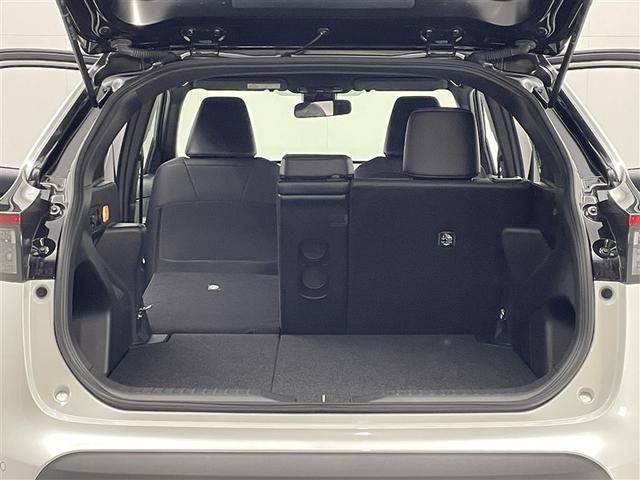 ヤリスクロス ハイブリッドＺ　ワンオーナー　純正ディスプレイオーディオ　バックカメラ　衝突被害軽減システム　ＡＣＣ　ＡＨＢ　ＢＳＭ　ＥＴＣ　ＬＥＤヘッドランプ　ステアリング＆シートヒーター　パワーシート　ヘッドライトレベライザー（28枚目）