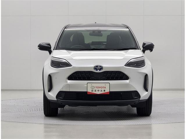 ヤリスクロス ハイブリッドＺ　ワンオーナー　純正ディスプレイオーディオ　バックカメラ　衝突被害軽減システム　ＡＣＣ　ＡＨＢ　ＢＳＭ　ＥＴＣ　ＬＥＤヘッドランプ　ステアリング＆シートヒーター　パワーシート　ヘッドライトレベライザー（34枚目）