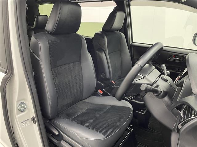 ヴォクシー ＺＳ　煌ＩＩＩ　ワンオーナー　純正オプションナビ　バックカメラ　衝突被害軽減システム　クルーズコントロール　ＥＴＣ　両側電動スライドドア　オートマチックハイビーム　ＬＥＤヘッドランプ　ハーフレザーシート（16枚目）