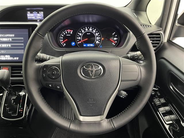 ヴォクシー ＺＳ　ワンオーナー　純正１０インチナビ　１１インチ後席モニター　バックカメラ　クルーズコントロール　オートマチックハイビーム　衝突被害軽減システム　ＥＴＣ　両側電動スライド　ＬＥＤヘッドランプ（7枚目）