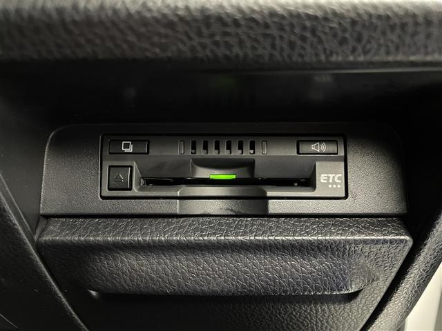 ヴォクシー ＺＳ　ワンオーナー　純正１０インチナビ　１１インチ後席モニター　バックカメラ　クルーズコントロール　オートマチックハイビーム　衝突被害軽減システム　ＥＴＣ　両側電動スライド　ＬＥＤヘッドランプ（13枚目）