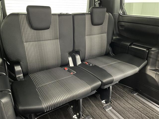 ヴォクシー ＺＳ　ワンオーナー　純正１０インチナビ　１１インチ後席モニター　バックカメラ　クルーズコントロール　オートマチックハイビーム　衝突被害軽減システム　ＥＴＣ　両側電動スライド　ＬＥＤヘッドランプ（20枚目）