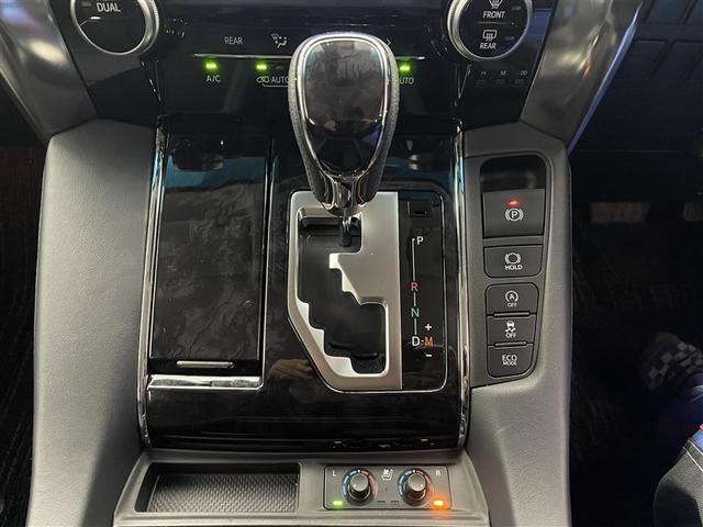 アルファード ２．５Ｓ　Ｃパッケージ　純正ＤＡ　ナビ機能あり　ＣＤ／ＤＶＤ可　純正後席モニター　バックカメラ　衝突被害軽減システム　ＡＣＣ　ＡＨＢ　ステアリング＆シートヒーター　エアーシート　ＥＴＣ　両側電動スライド　ＬＥＤヘッドランプ（12枚目）