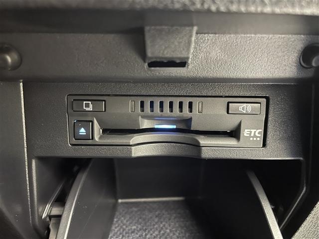 アルファード ２．５Ｓ　Ｃパッケージ　純正ＤＡ　ナビ機能あり　ＣＤ／ＤＶＤ可　純正後席モニター　バックカメラ　衝突被害軽減システム　ＡＣＣ　ＡＨＢ　ステアリング＆シートヒーター　エアーシート　ＥＴＣ　両側電動スライド　ＬＥＤヘッドランプ（14枚目）