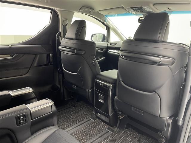 アルファード ２．５Ｓ　Ｃパッケージ　純正ＤＡ　ナビ機能あり　ＣＤ／ＤＶＤ可　純正後席モニター　バックカメラ　衝突被害軽減システム　ＡＣＣ　ＡＨＢ　ステアリング＆シートヒーター　エアーシート　ＥＴＣ　両側電動スライド　ＬＥＤヘッドランプ（19枚目）