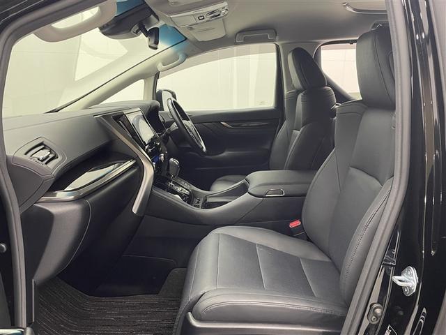 アルファード ２．５Ｓ　Ｃパッケージ　純正ＤＡ　ナビ機能あり　ＣＤ／ＤＶＤ可　純正後席モニター　バックカメラ　衝突被害軽減システム　ＡＣＣ　ＡＨＢ　ステアリング＆シートヒーター　エアーシート　ＥＴＣ　両側電動スライド　ＬＥＤヘッドランプ（25枚目）