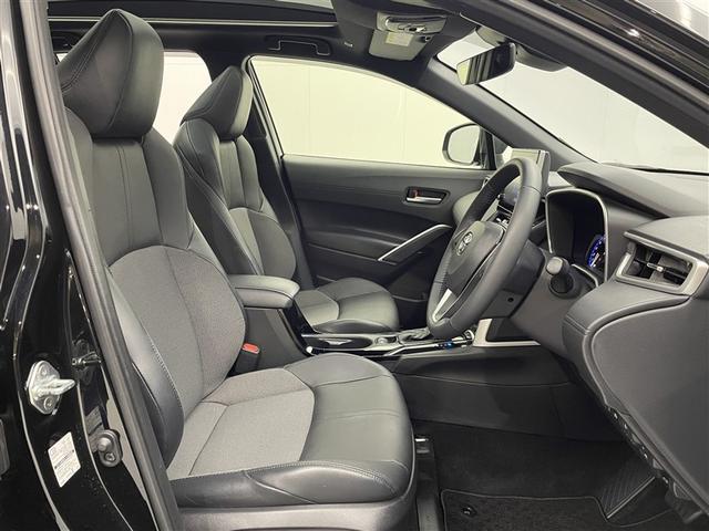 カローラクロス ハイブリッド　Ｚ　ワンオーナー　モデリスタフルエアロ　パノラマルーフ　純正９型ＤＡ　ナビ機能有　全方位カメラ　衝突被害軽減システム　ＡＣＣ　ＡＨＢ　ＢＳＭ　ＥＴＣ　ＬＥＤヘッドランプ　パワーバックドア　トヨタエンブレム（20枚目）