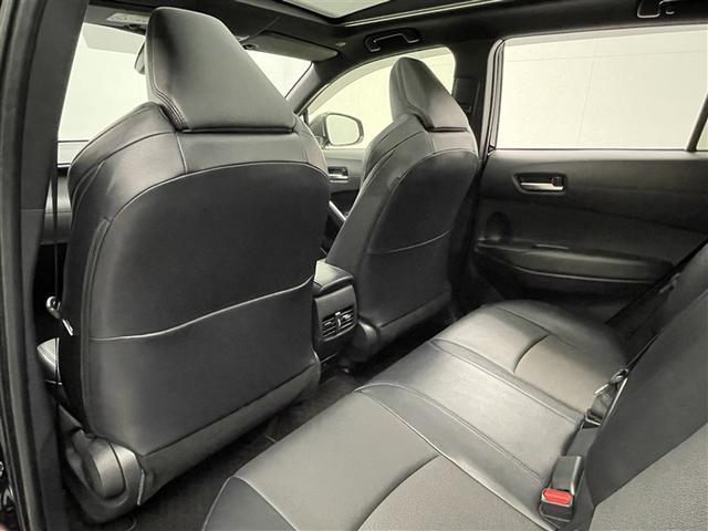 カローラクロス ハイブリッド　Ｚ　ワンオーナー　モデリスタフルエアロ　パノラマルーフ　純正９型ＤＡ　ナビ機能有　全方位カメラ　衝突被害軽減システム　ＡＣＣ　ＡＨＢ　ＢＳＭ　ＥＴＣ　ＬＥＤヘッドランプ　パワーバックドア　トヨタエンブレム（28枚目）