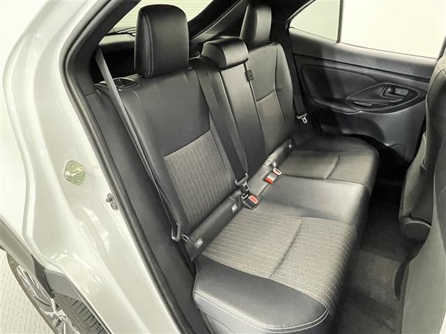 ヤリスクロス ハイブリッドＺ　ワンオーナー　純正ＤＡ　ナビ機能　ＣＤ／ＤＶＤ　全方位カメラ　衝突被害軽減システム　オートマチックハイビーム　アダプティブクルーズコントロール　ＬＥＤヘッドランプ　ステアリング＆シートヒーター（22枚目）