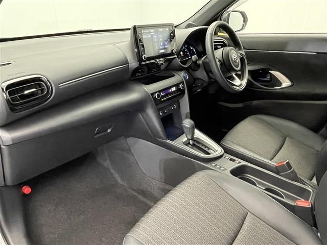 ヤリスクロス ハイブリッドＺ　ワンオーナー　純正ＤＡ　ナビ機能　ＣＤ／ＤＶＤ　全方位カメラ　衝突被害軽減システム　オートマチックハイビーム　アダプティブクルーズコントロール　ＬＥＤヘッドランプ　ステアリング＆シートヒーター（23枚目）