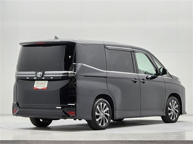 ヴォクシー Ｓ－Ｚ　ワンオーナー　純正１０．５型ＤＡ　ナビ機能付　ＣＤ／ＤＶＤ　バックカメラ　衝突被害軽減システム　ＡＣＣ　ＡＨＢ　ＨＵＤ　ＢＳＭ　快適利便ＰＫＧ　電子ミラー　両側電動スライド　プロジェクター式ライト（6枚目）