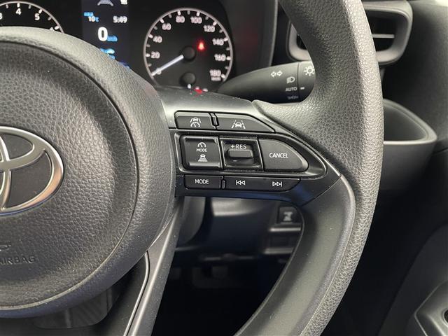 シエンタ Ｘ　ワンオーナー　衝突被害軽減システム　アダプティブクルーズコントロール　オートマチックハイビーム　電動スライドドア　ＬＥＤヘッドランプ　ヘッドライトレベライザー　クリアランスソナー　ドアバイザー（10枚目）